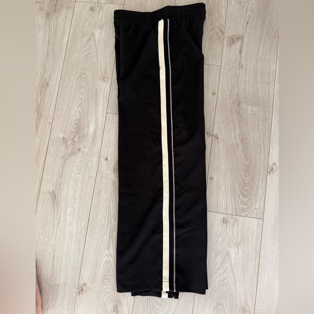Zara Black Wide-Leg Track Pants with White Side Stripe size Small